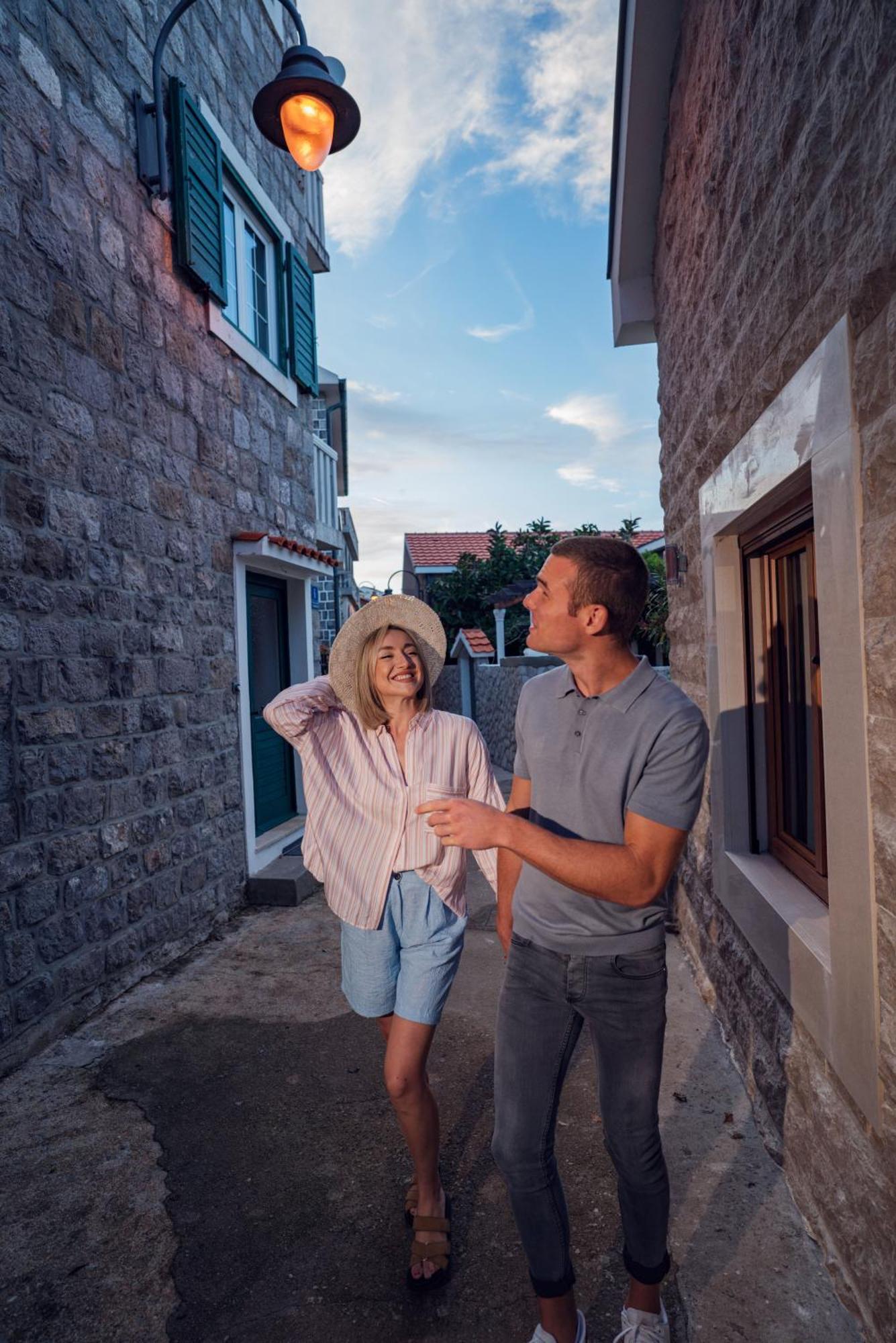 Casa Brilla Lejlighed Tivat Eksteriør billede