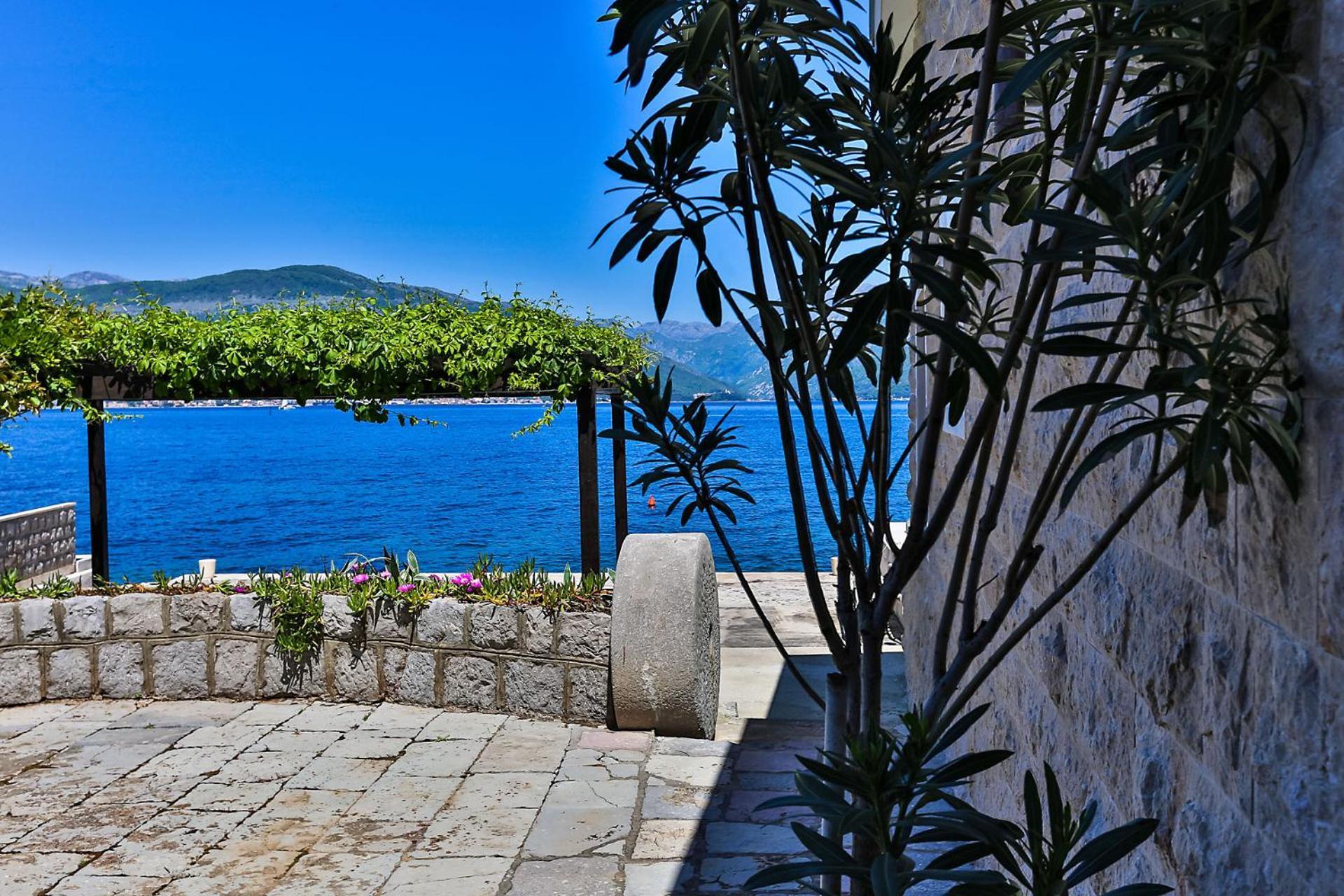 Casa Brilla Lejlighed Tivat Eksteriør billede
