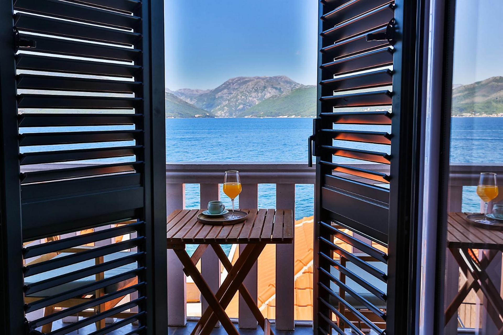 Casa Brilla Lejlighed Tivat Eksteriør billede